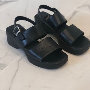 Vintage black platform sandals